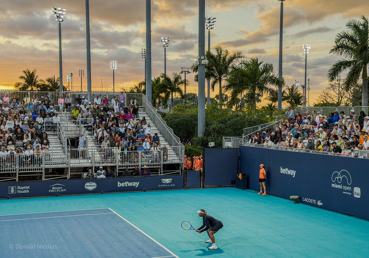 DonaldNicolas's tweet photo. @TaylorTownsend is excellence! Seeing her in singles action against Lulu Sun was awesome, such an original - her story is like no other, one of the greats!  Continued success on the tourney and season 🎾 @TennisONEApp @TheTennisLetter @Tennis @TennisChannel @WTA
📸 @DonaldNicolas https://t.co/Js9qA0MX1Q