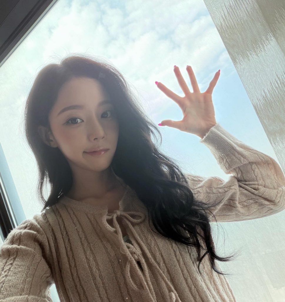 ˚✩delia˳✧🍏 #1 winjoy stan! tweet media