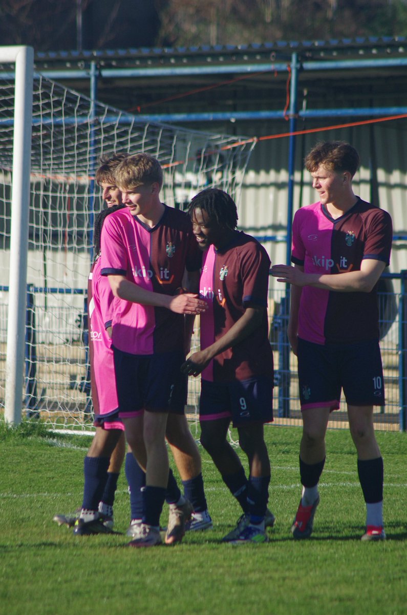 Corinthian-Casuals tweet media