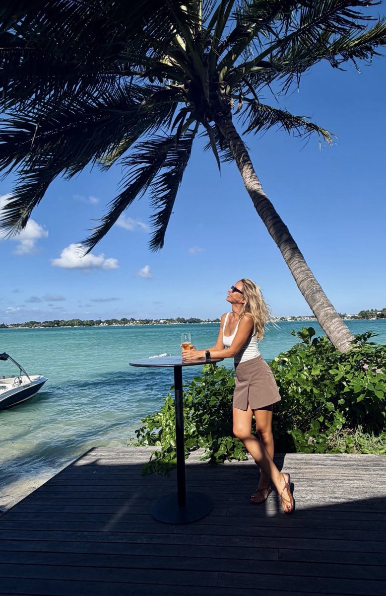 Karina K tweet media