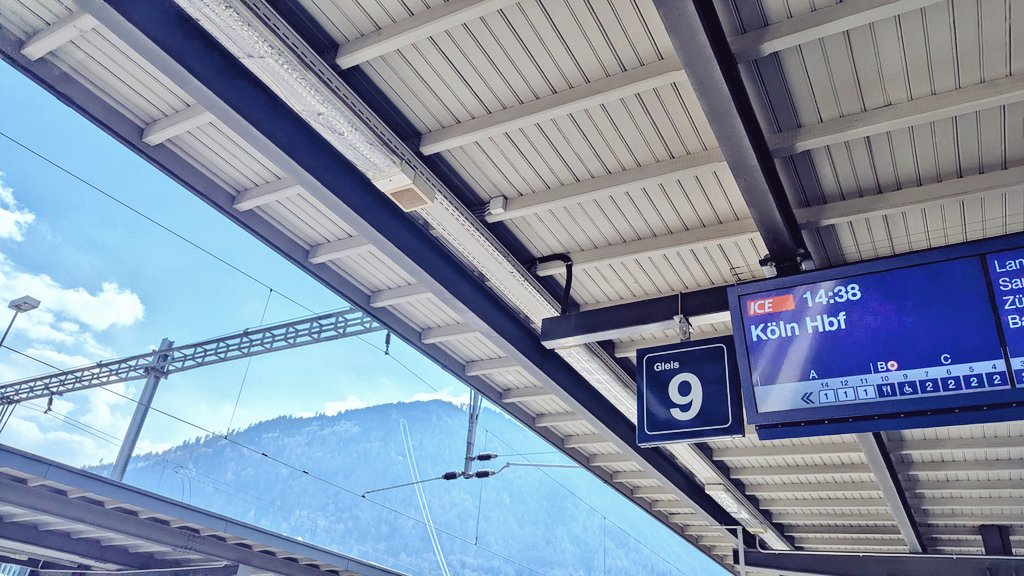 dissent.is/███████ tweet media