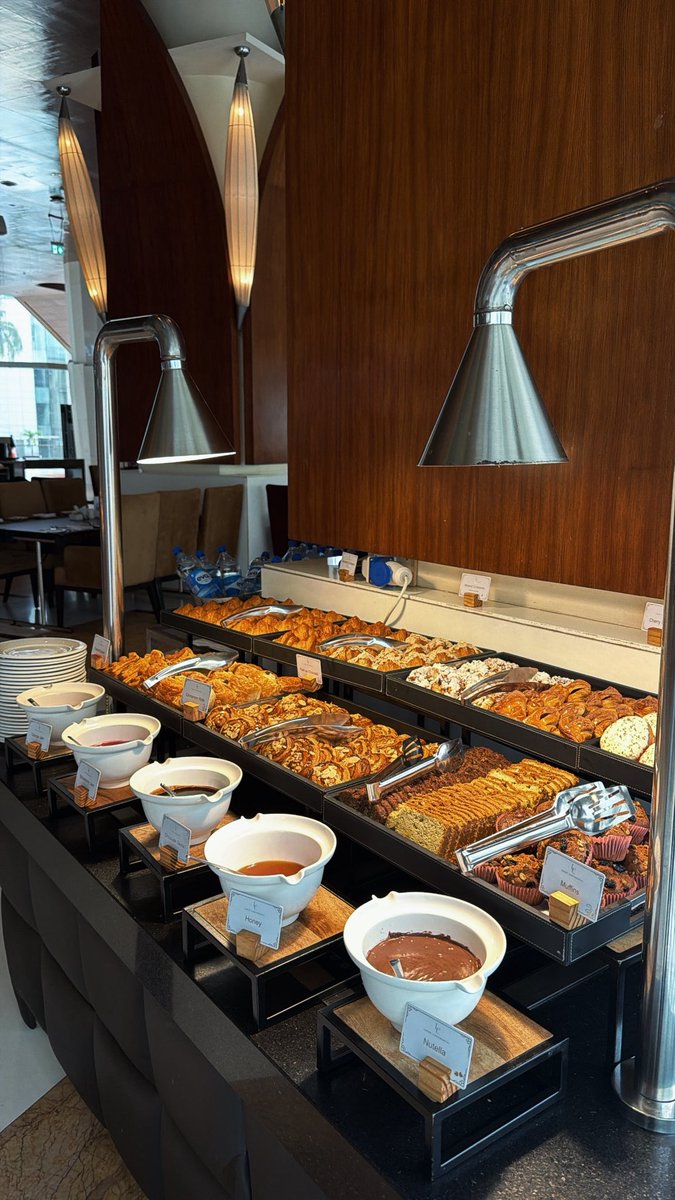 Nipherme tweet media