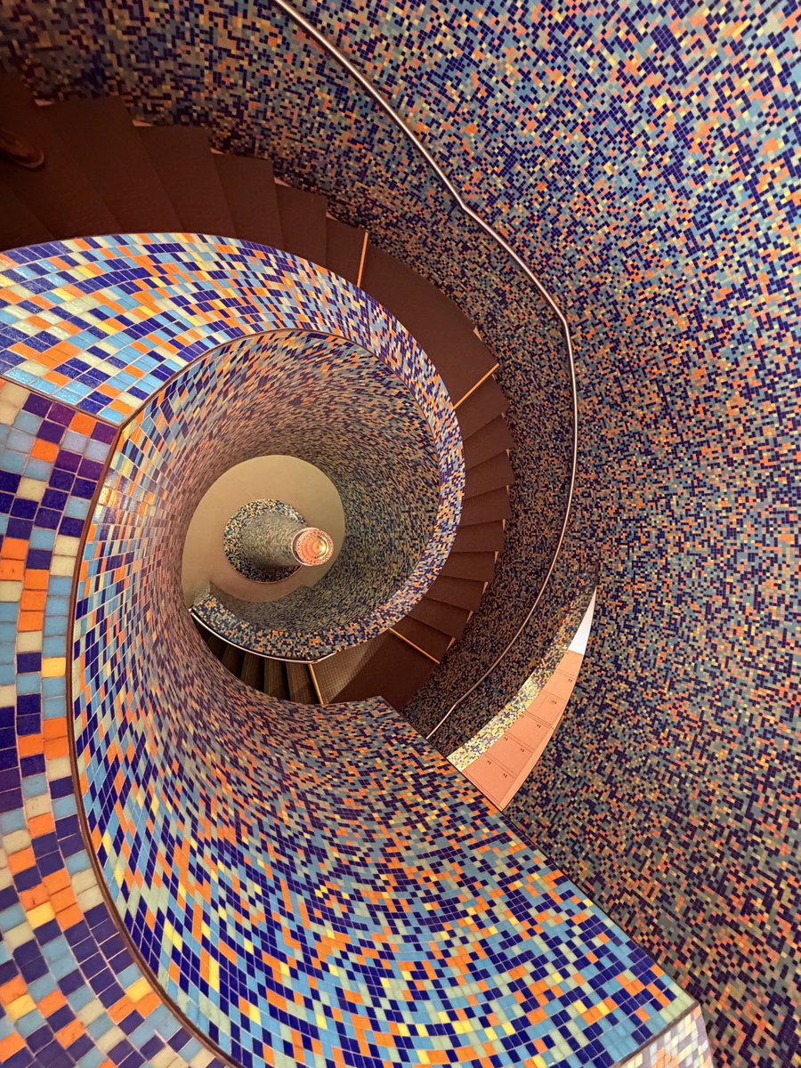 Hakuna Mabesi tweet media