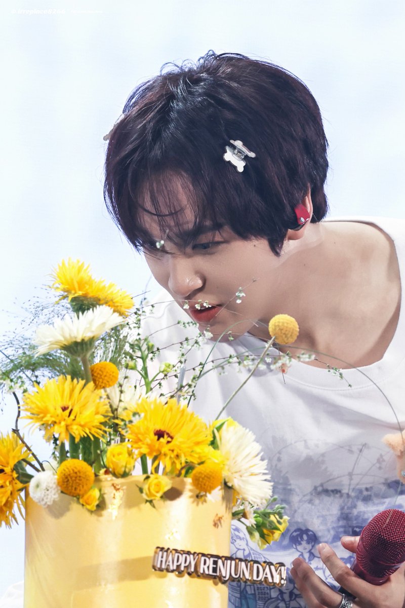 Irreplaceable tweet media