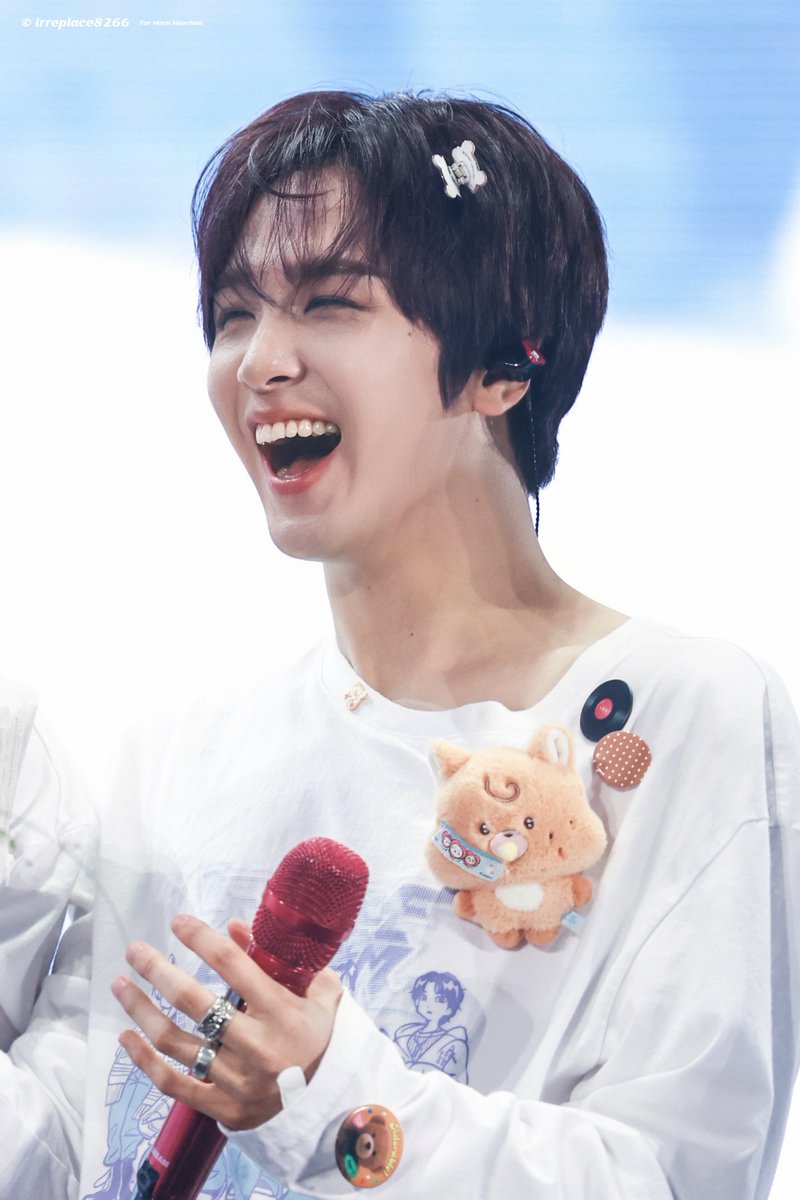 Irreplaceable tweet media