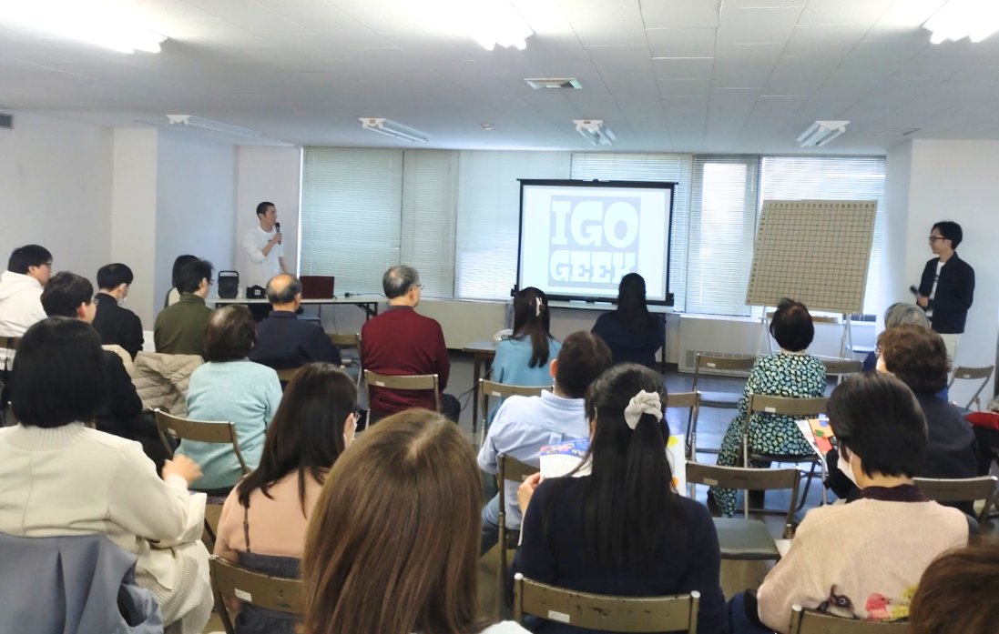 トモナリ tweet media