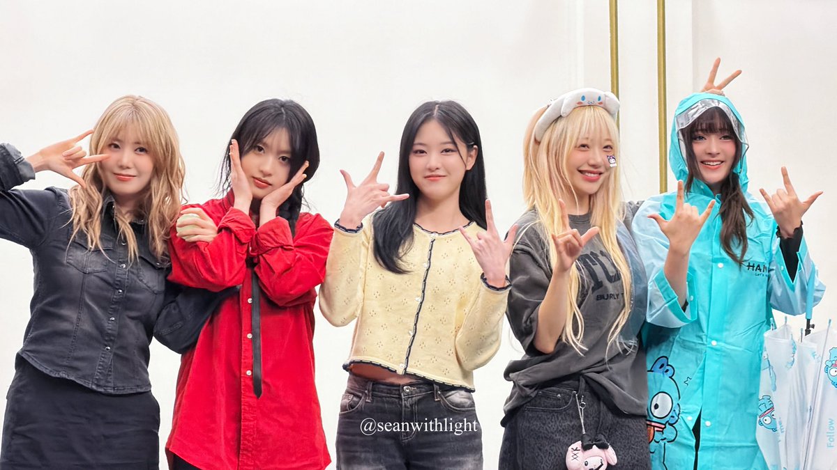 라이트 tweet media