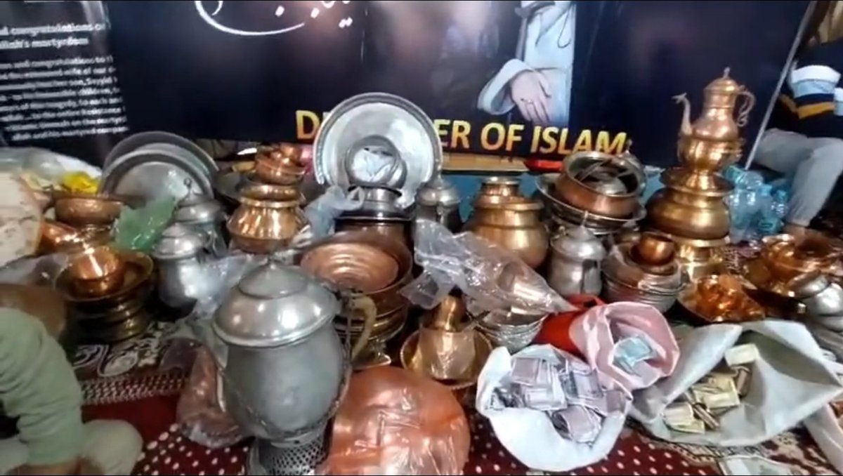 KNSKashmir's tweet image. #donation 

People of Ganderbal Kashmir donating #cash, #jewelry, #copper ware for #Iran amid the #Israel-#US war against the country.

#iran #IranWar #us #iranisraelwar