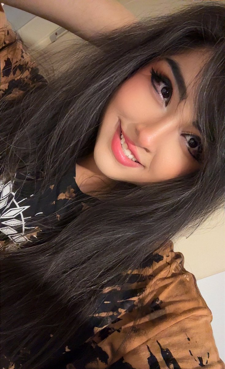 KawaiiFaceMiles 🐮VTuber tweet media