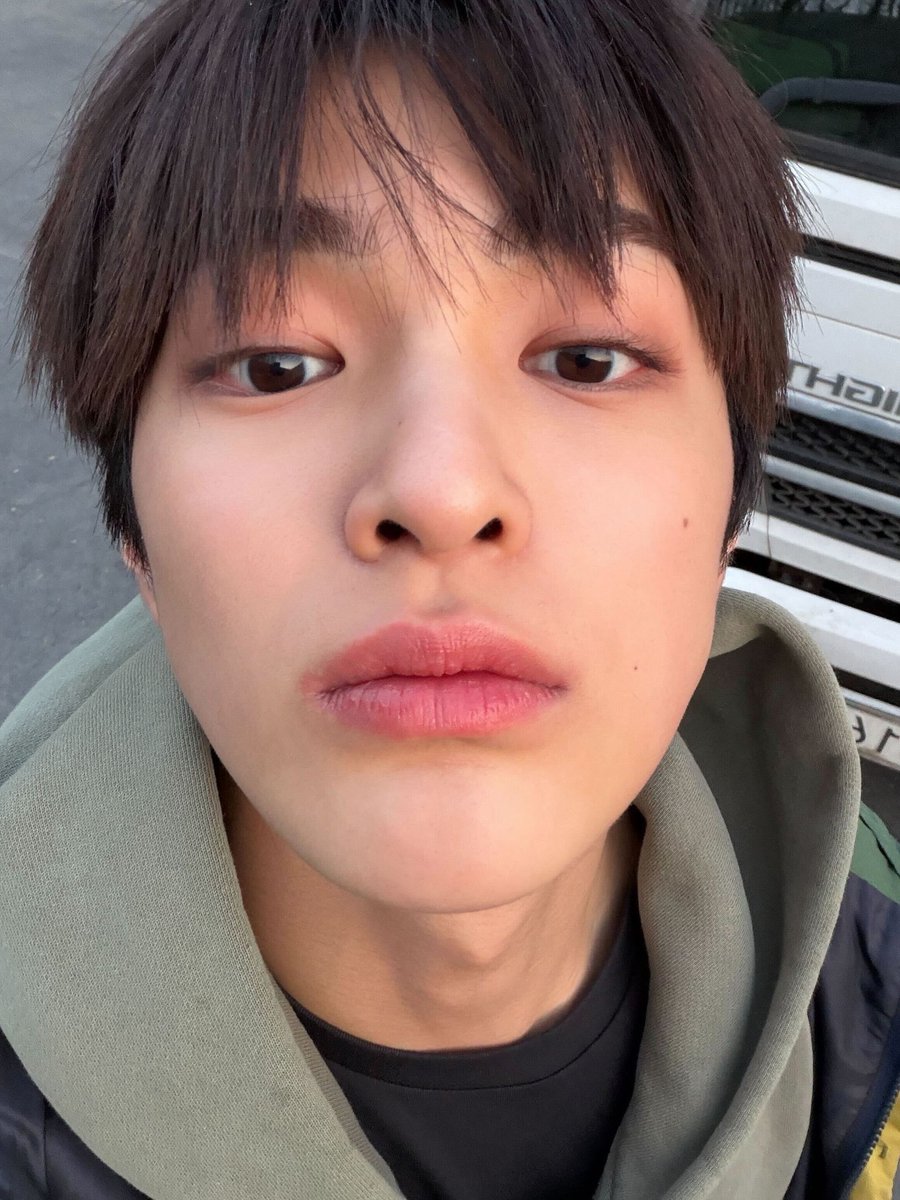 cilll 🦋 tweet media