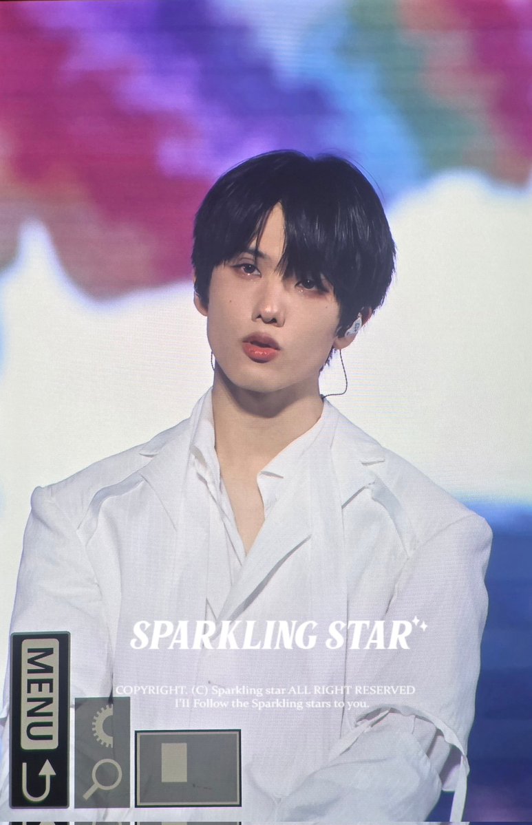 𝐒𝐩𝐫𝐚𝐤𝐥𝐢𝐧𝐠 𝐬𝐭𝐚𝐫 tweet media