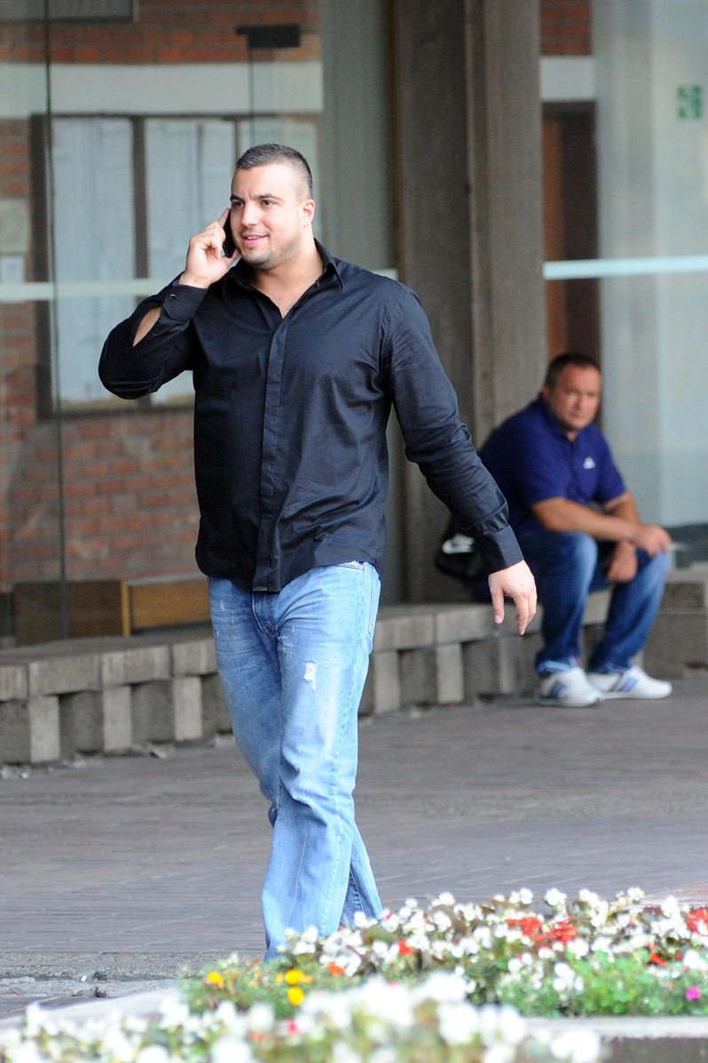 Snikpe Grobar tweet media