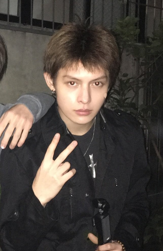 제임스 얼굴 tweet media