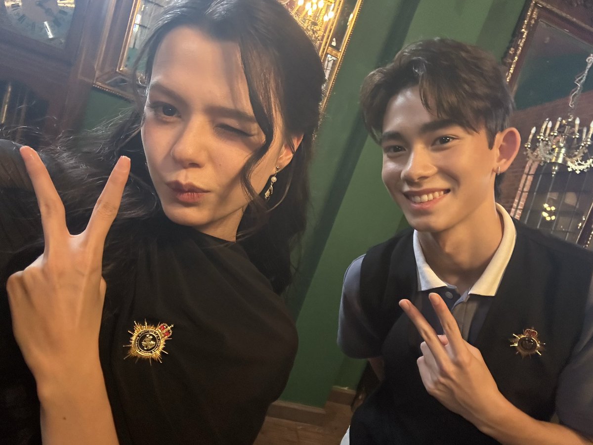 𝐏𝐈𝐍𝐆 tweet media