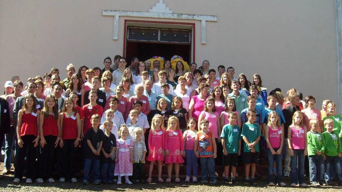 BowTiedPassport tweet media