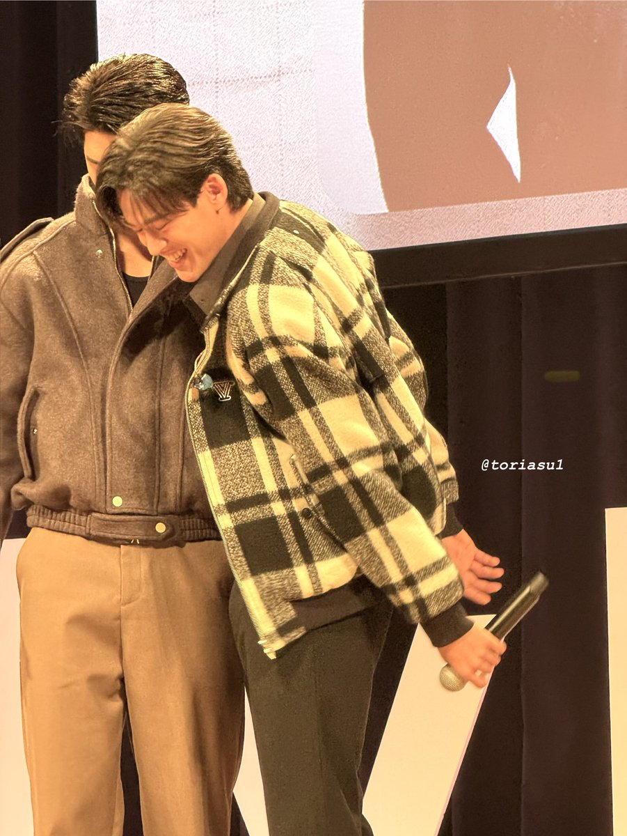 tori🐧💚🎸 tweet media