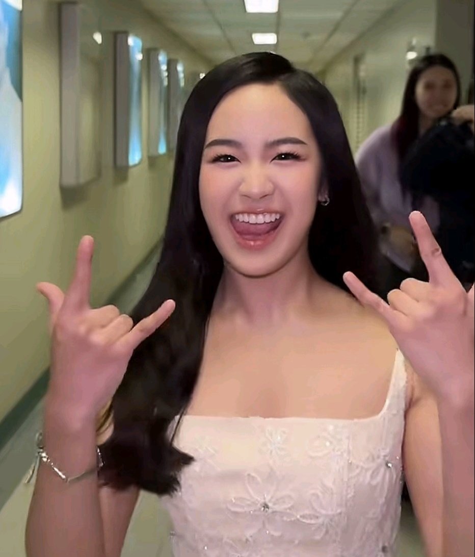 leigh 🥀 tweet media