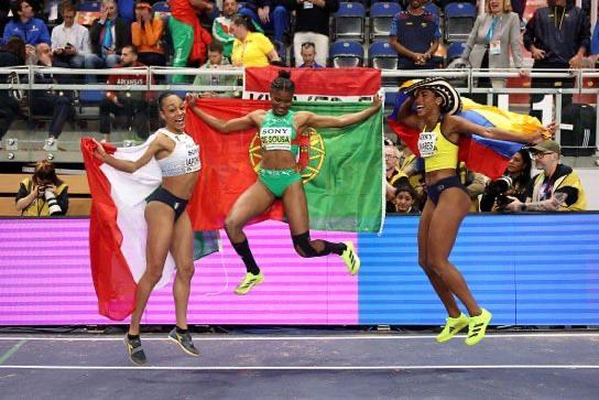 La atleta vallenata Natalia Linares González hizo historia al conquistar la medalla de bronce en el Mundial de Atletismo Indoor disputado en Polonia, tras registrar un salto de 6.80 metros que la ubicó en el tercer lugar del podio. 
Noticia completa 👇 
facebook.com/share/p/17qe3u…