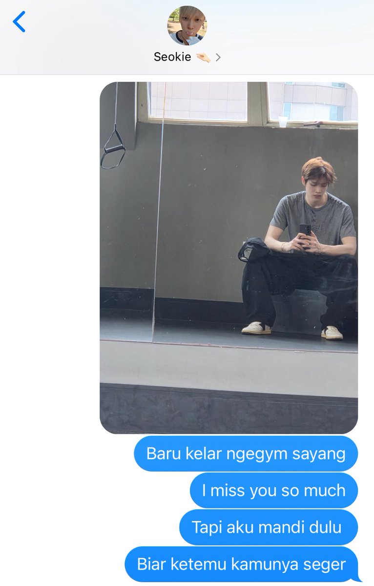 akaruishe's tweet photo. oooh, ternyata ini dia the lucky one! ๐คซ https://t.co/lhFaOotxnS