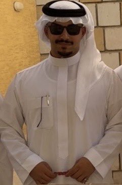 2ez_s's tweet photo. أنا عمري زمان الوصل ناقص يوم هجرانه
وضاع العمر وضيعت الحقيقه بين ذيك وذيك

وطوقني بهجره لي ..وعذبني بنكرانه واخيراً
 جاني براي المثل من لايعرفك يشويك 

يشردني وسط قلبه..وينفيني لنسيانه
وانا واثق ثقه تاصل لحد الكذب والتشكيك " https://t.co/jriS22jNon