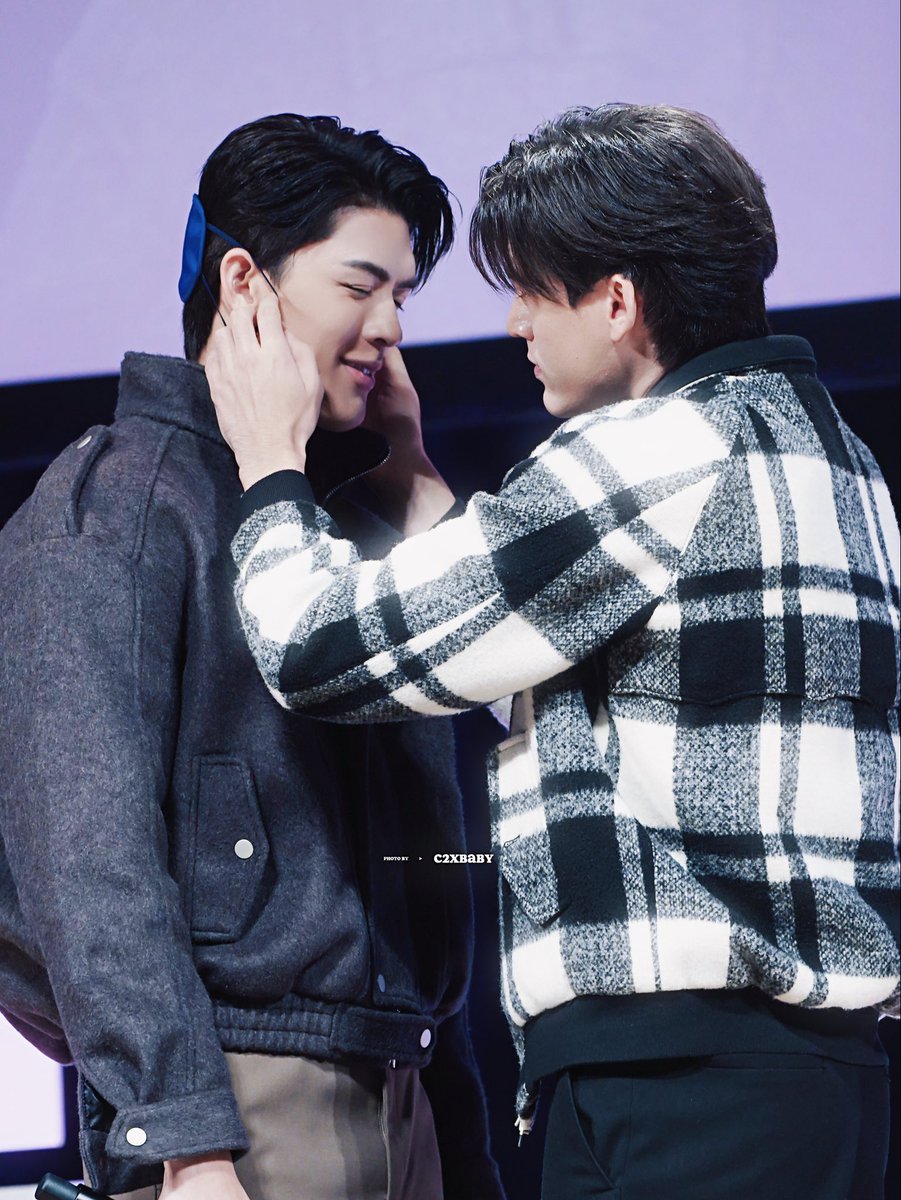 Anji ᵃʳⁿᵒˡᵈᵗᵘᵃ ᵈᵉᶠᵉⁿᵈᵉʳ tweet media