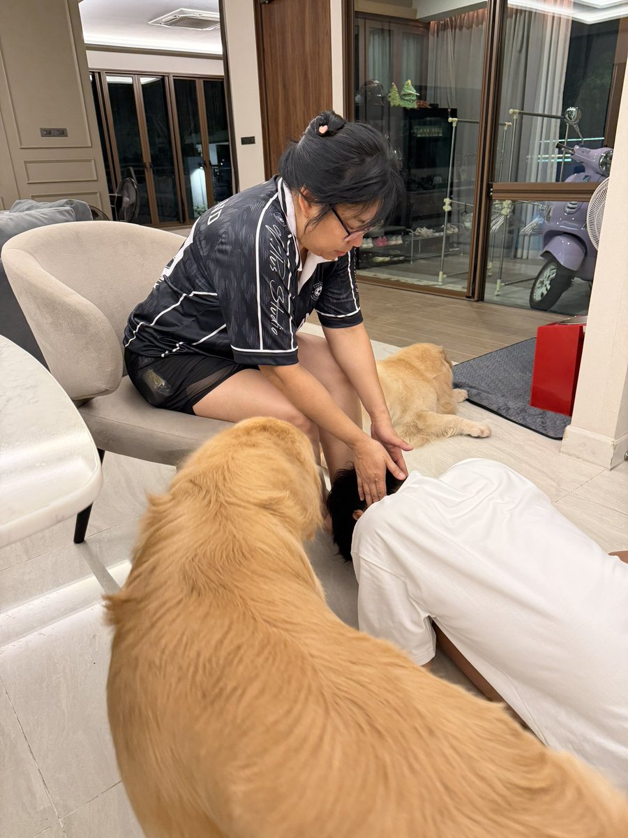 Ohmpawat tweet media