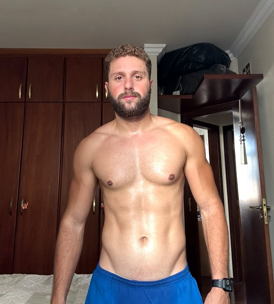 Master Dom tweet media