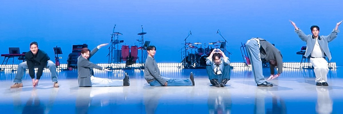 화질이 좋지는 않지만 헤더로 쓰면 너무 이쁠 것 같아서 배경색을 비투비와 더 잘어울리는 파란색으로 색보정해서 헤더 만들어봤어요💙

필요하신분들은 자유롭게 쓰셔도 됩니다!