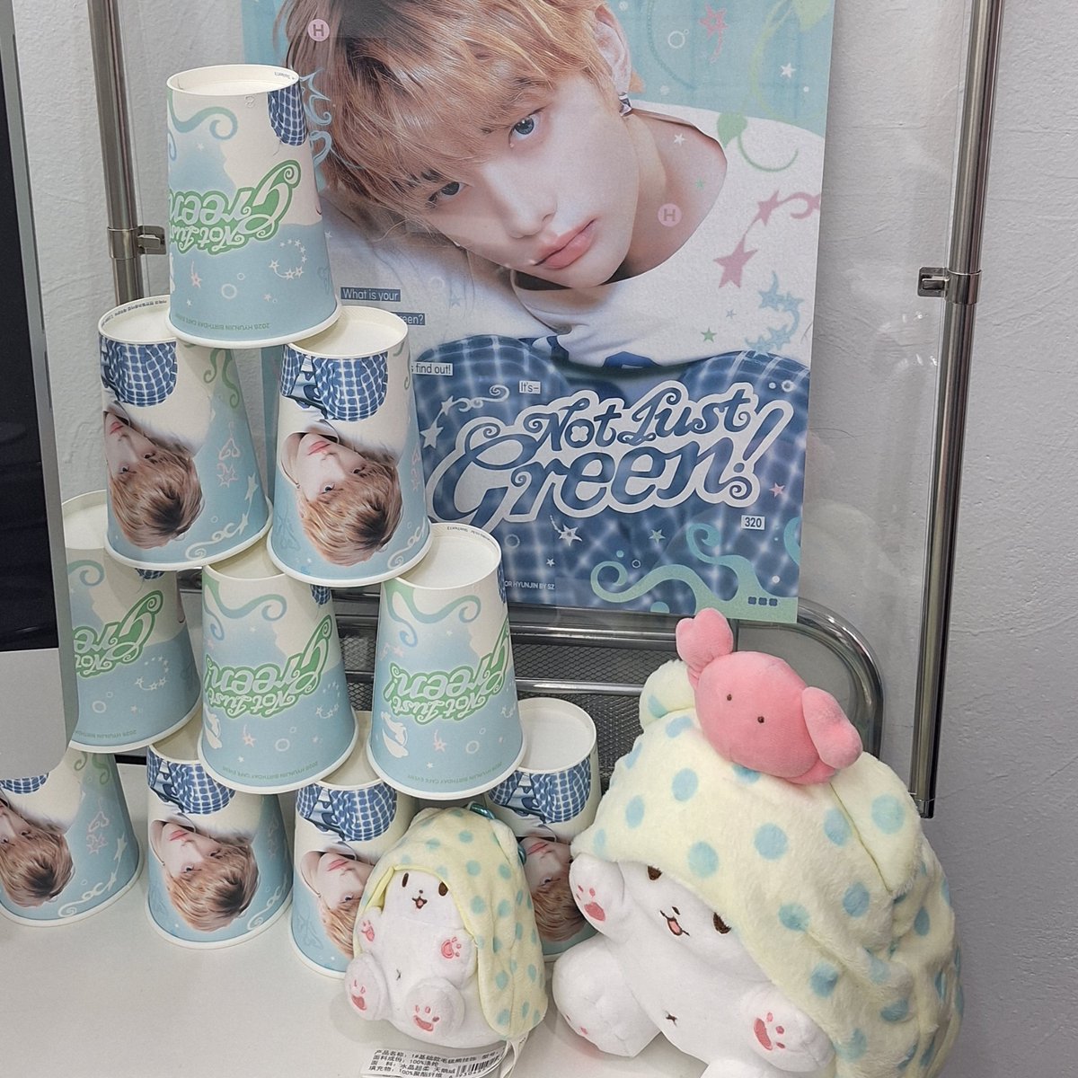 hyunc0n3_25's tweet photo. ᯓ★ Not Just Green!

#NOTJUSTGREEN #현진이를좋아해보세요단순하게 https://t.co/MrpoiPlQx0