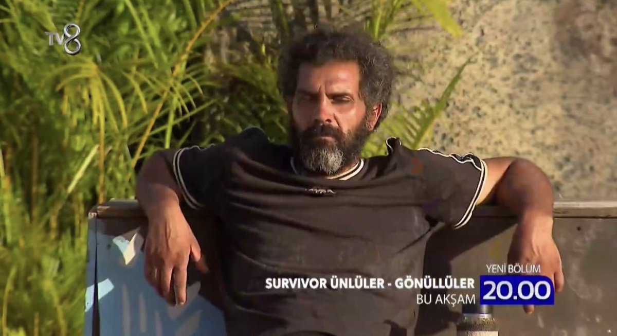 Bu fotoğraf Bayhancılar için gurur verici bir fotoğraf.

Diğerleri gibi samimiyetsiz şekilde destekliyor gibi yapmıyor. Kendisini ilk günden beri elemek isteyen, algı yapan Serhan'a karşı duruş gösteriyor. Dik duruyor. 

Tekrardan iyi ki Bayhan diyoruz #survivor2026