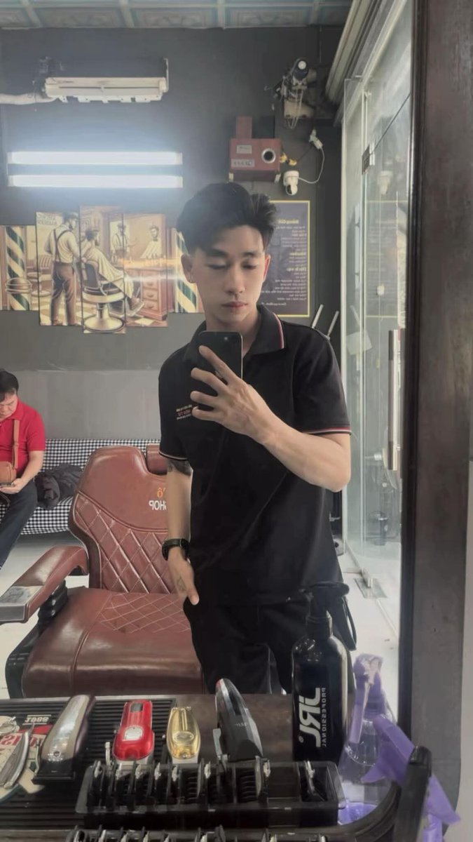 Vinh Hoang tweet media