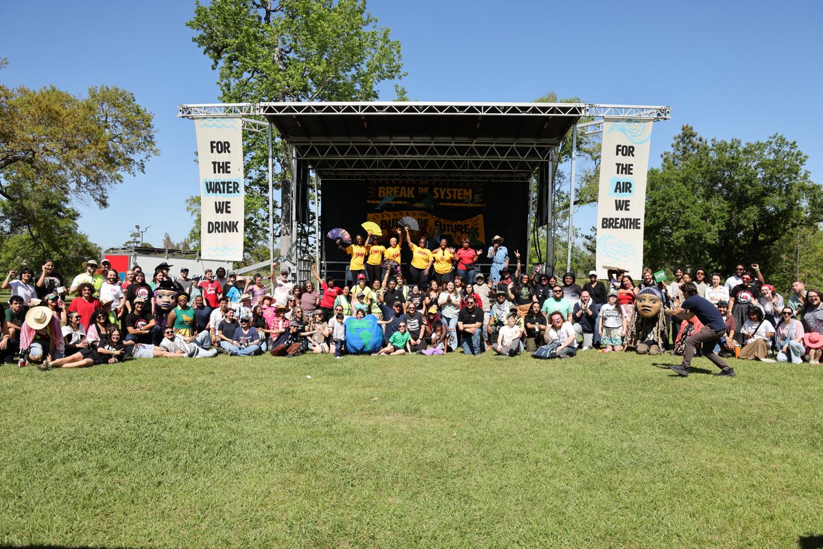 Oil Change International tweet media