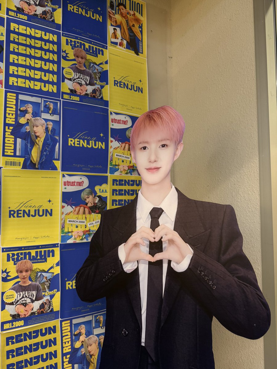 JHPwink's tweet photo. วันนี้แฮปปี้มากกกก💛🦊
#2ndEndearingRJDay #HAPPYRENJUNDAY
#RENJUN #런쥔 #อินจุน #เหรินจวิ้น https://t.co/Z6AjmCrbsd