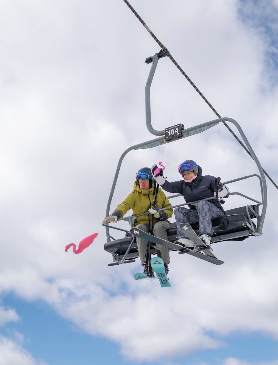 Magic Mountain tweet media