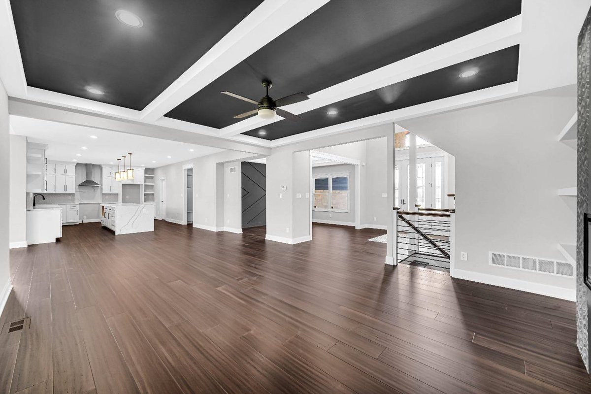 Realest.com®️ tweet media