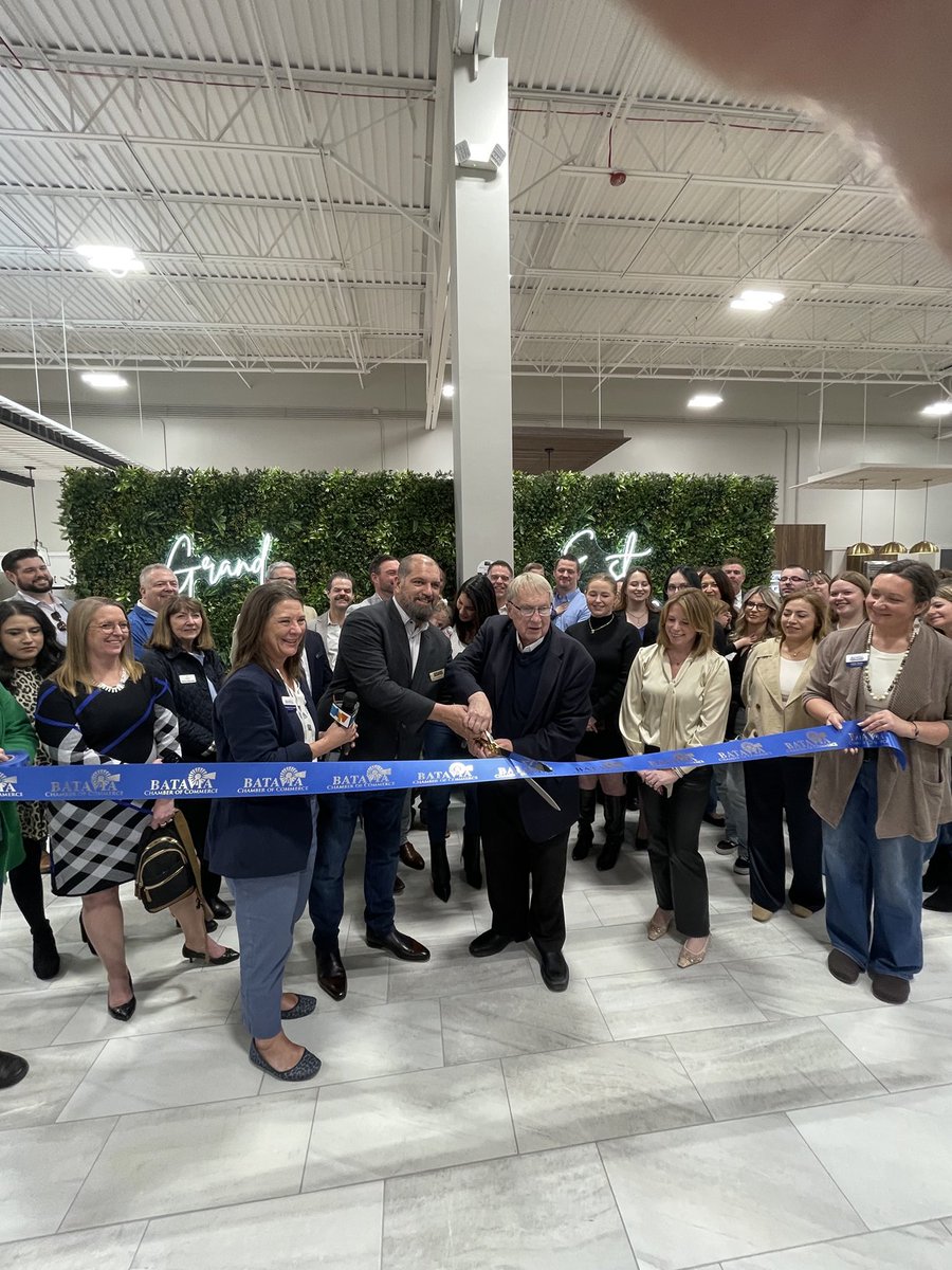 BrandSource tweet media