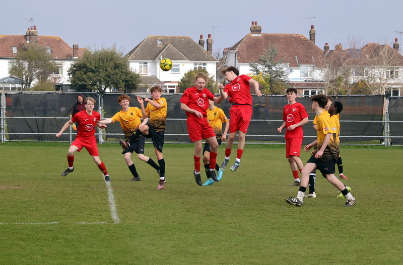 Roger Smith tweet media