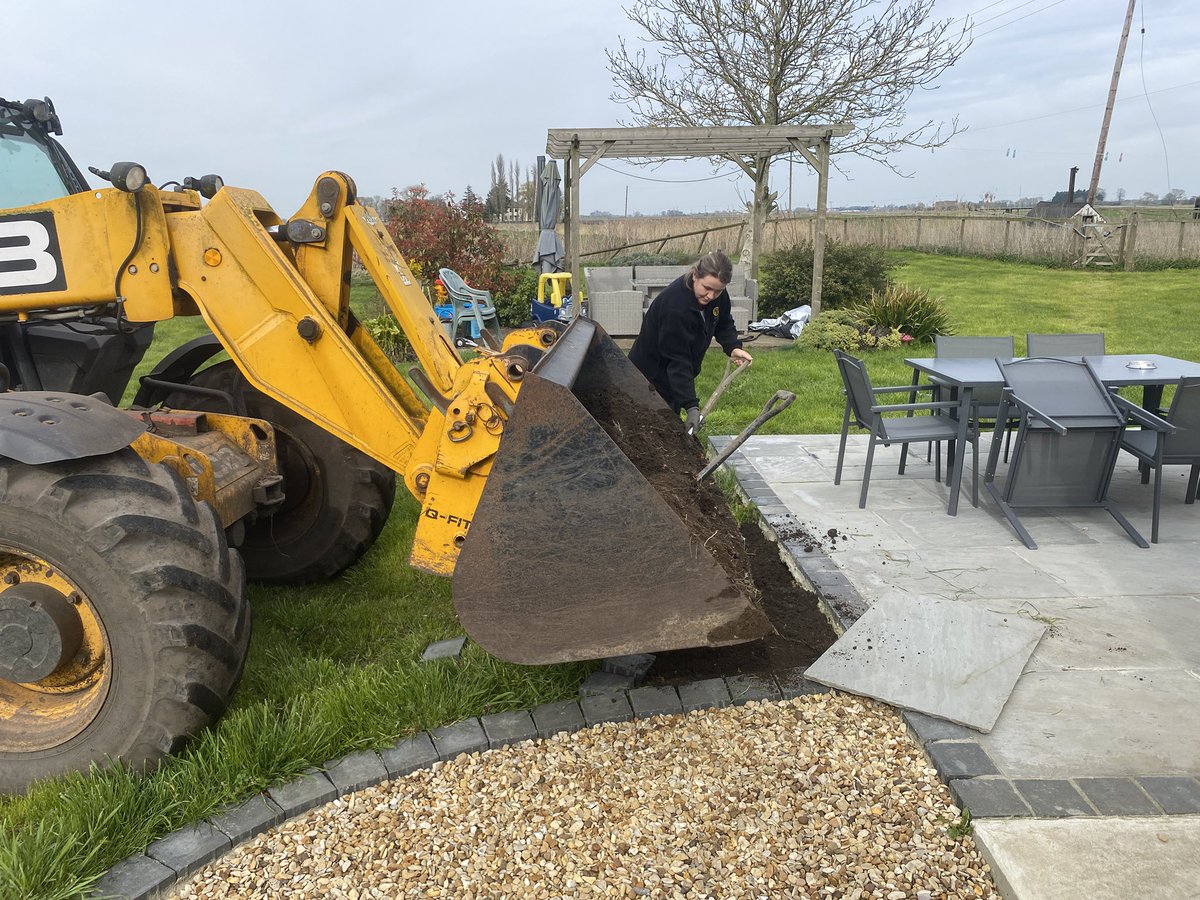 Farmer Luke 🥔 tweet media