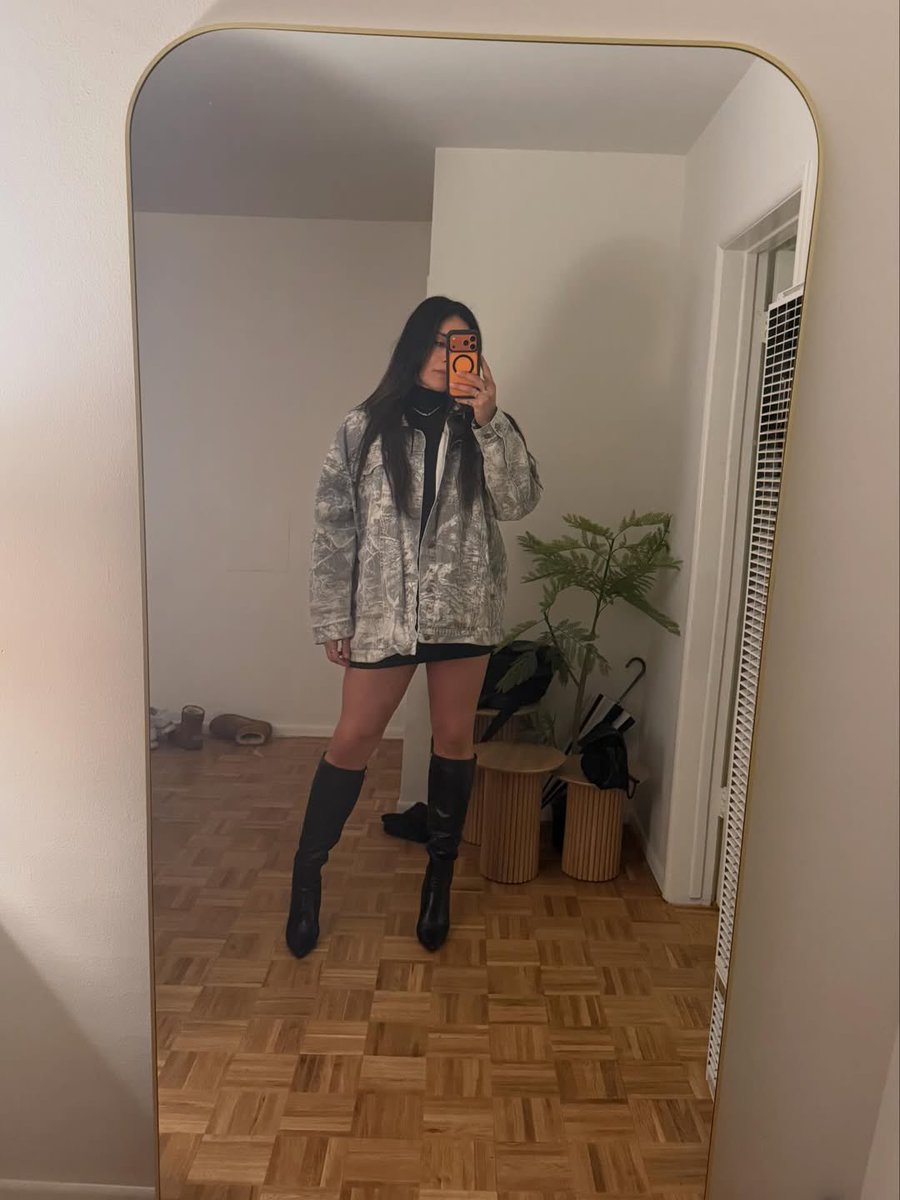 𝕭𝖎𝖌 𝕸𝖆𝖒𝖎 𝕮𝖔𝖔𝖑 (Parody) tweet media