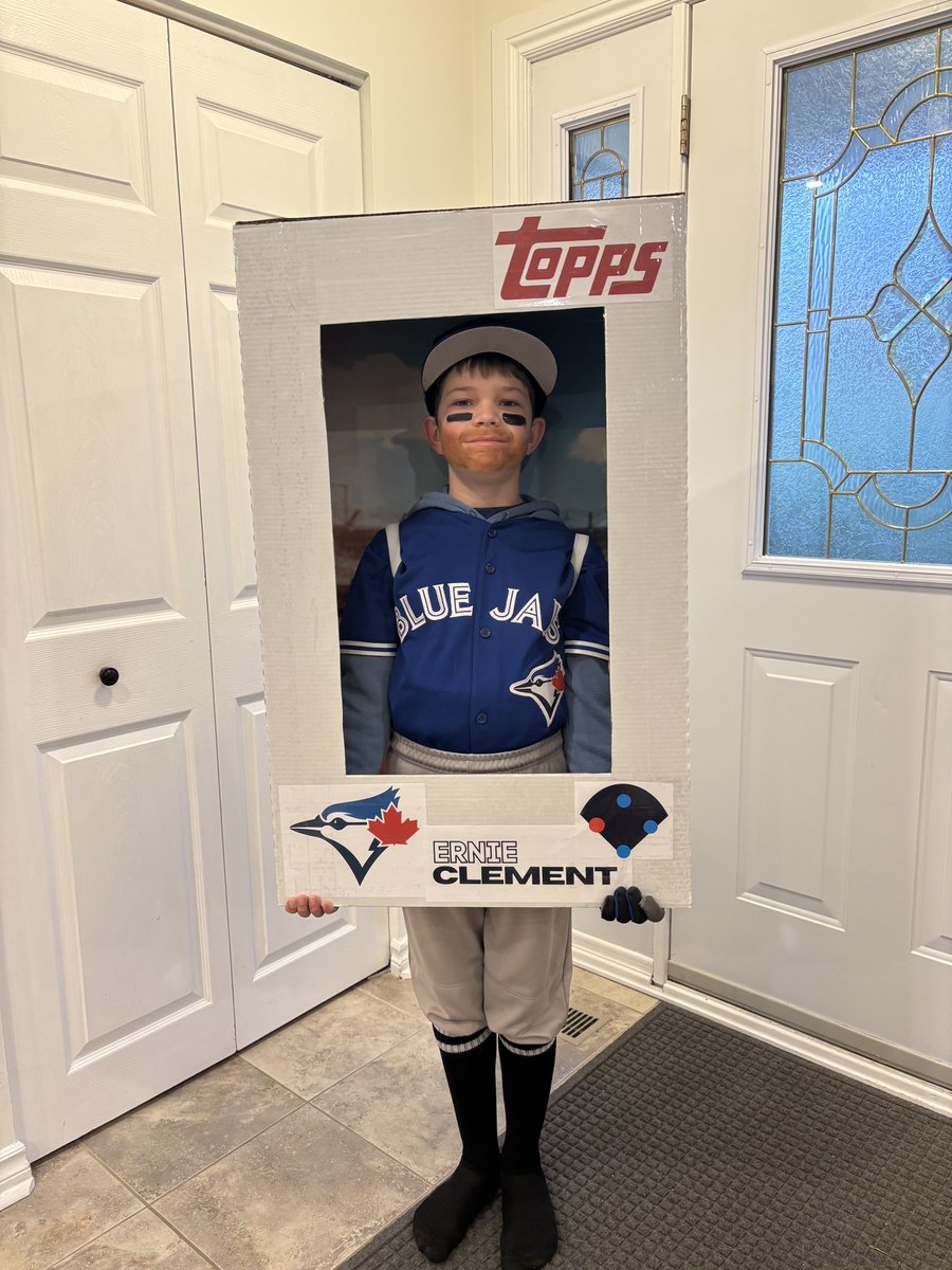 blackbellied's tweet photo. @BlueJays @TheKeg Happy birthday Ernie from Mini-Ernie. This little boy adores his @BlueJays, especially his favourite player! https://t.co/lUtUqbNFxn