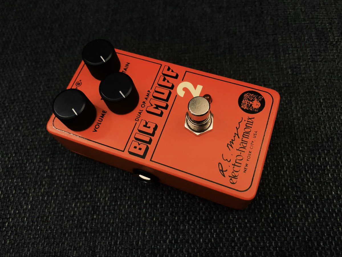 新しい仲間が加わった

これはこれで、手持ちのBIG MUFFとはまた違った音が出る

どちらが良いとかではない

#bigmuff