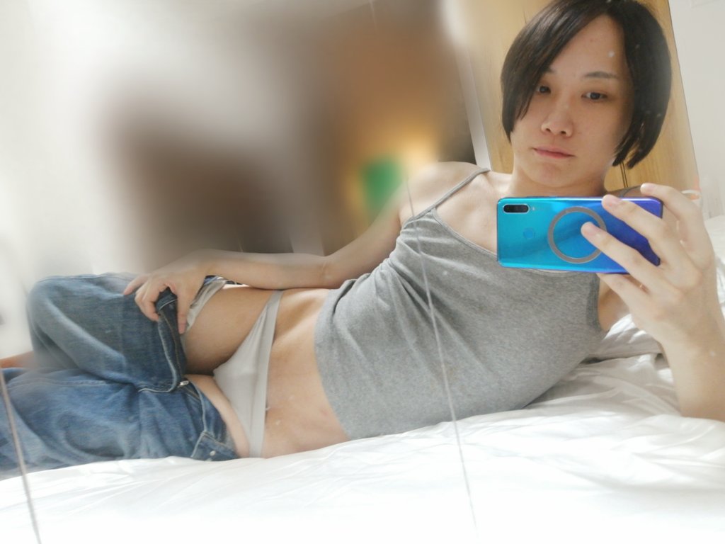 鈴口涙々 tweet media