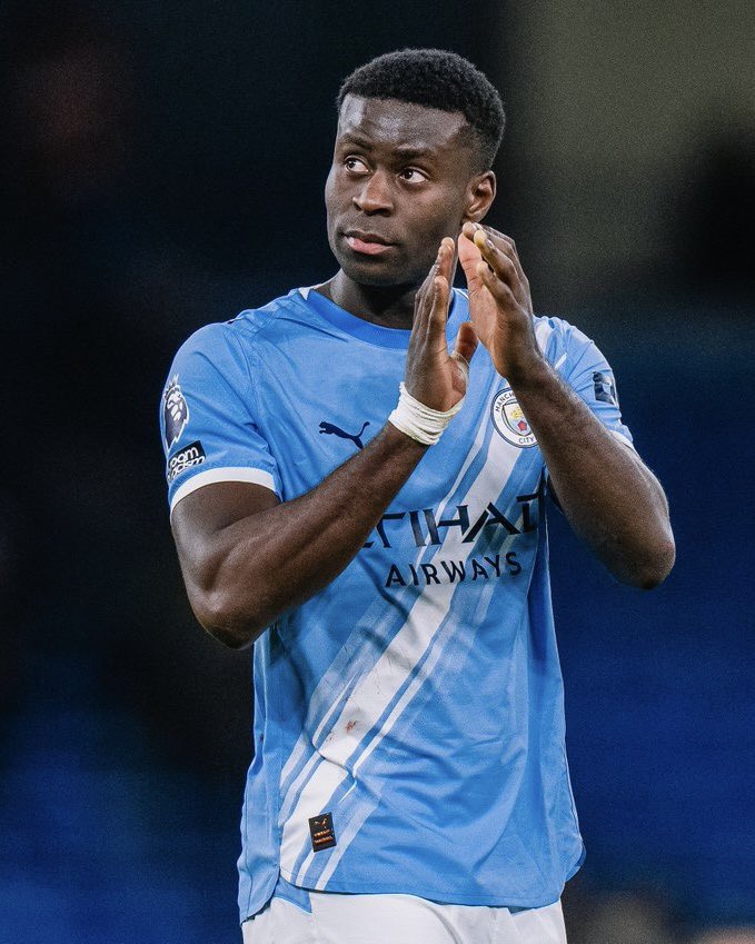 عمرو tweet media