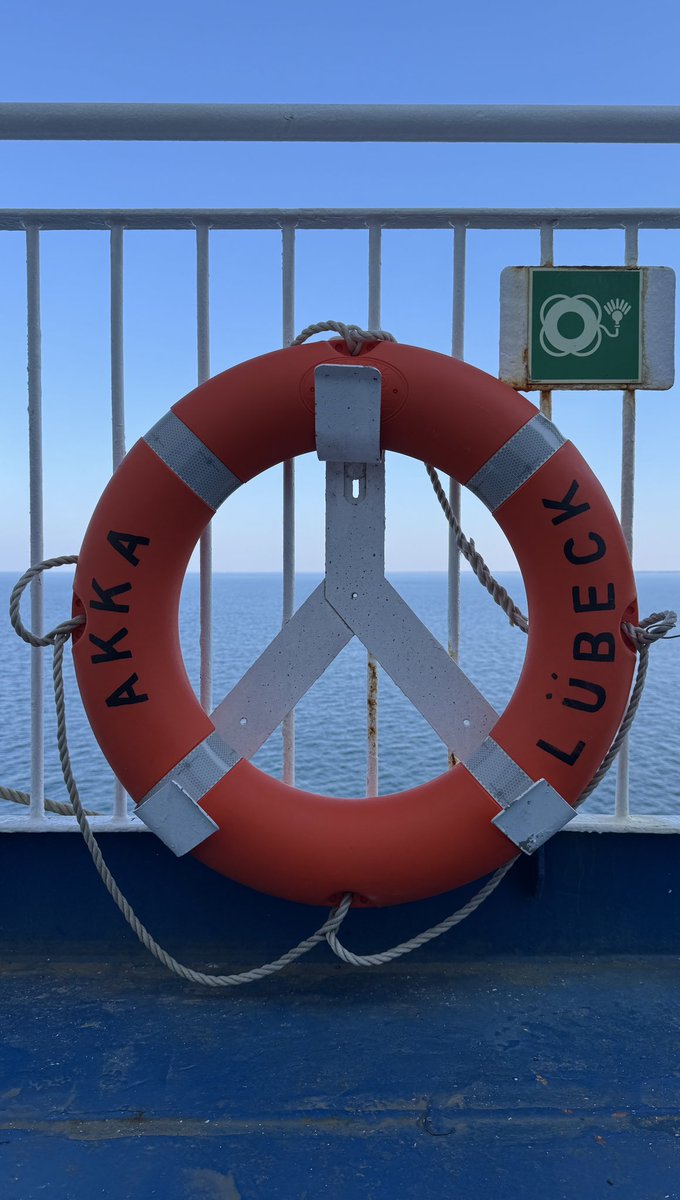 Robert Rowe tweet media