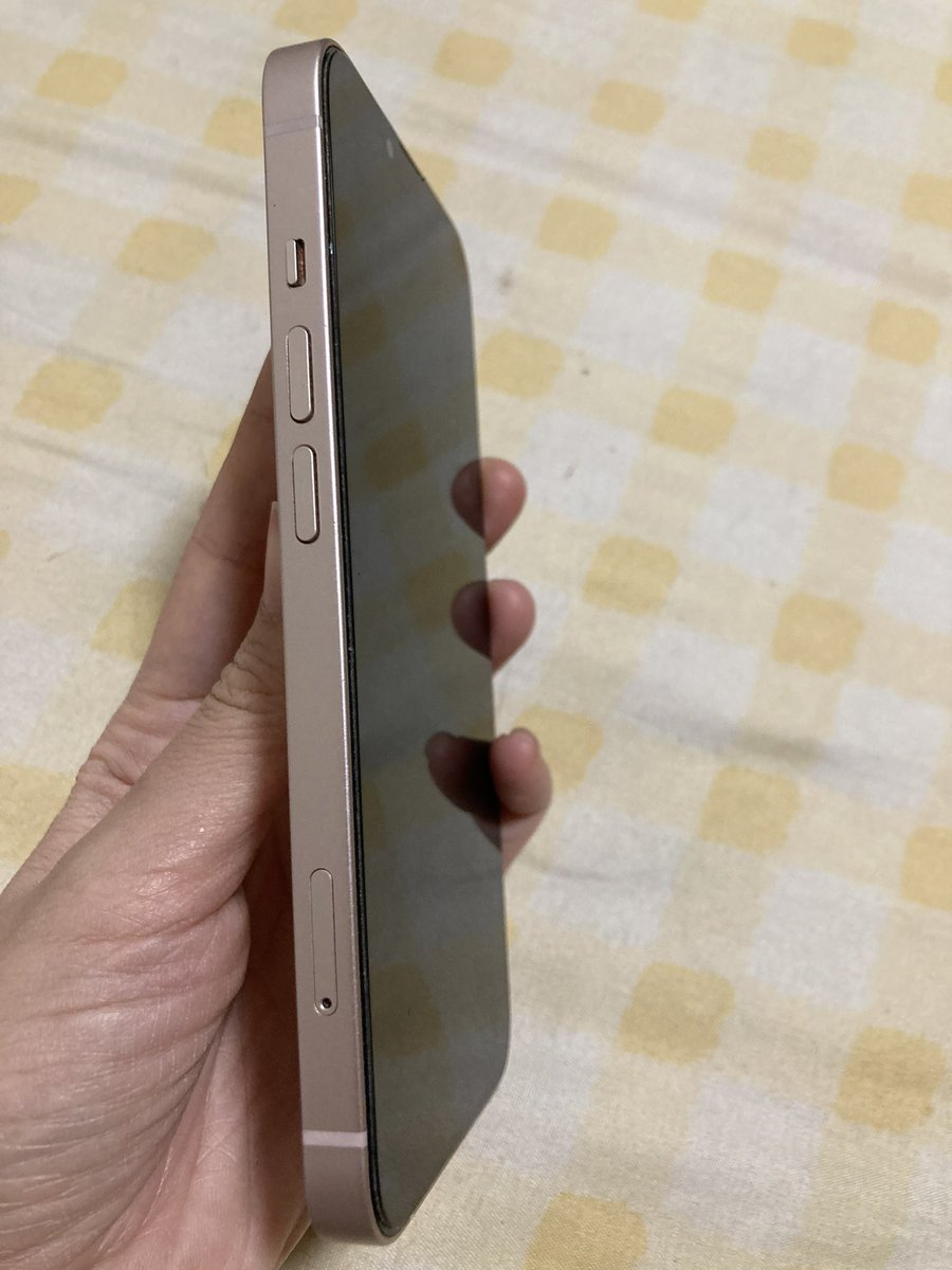 bebies_97's tweet photo. Iphone13 128g เครื่องนอก LL/A

Beta 77%  มีแต่ตัวมีแต่ตัวเครื่อง

ใช้งานปกติ ในรูปคือฟิล์มแตกไม่ใช่จอ

  มีรอยที่ขอบกล้องนิดนึงตามการใช้งาน 

8000

นัดรับอย่างเดียวค่ะ ลำลูกกาคลอง2 btsคูคต
#iphoneมือสอง #ส่งต่อiphone https://t.co/s2CAVi2CbS