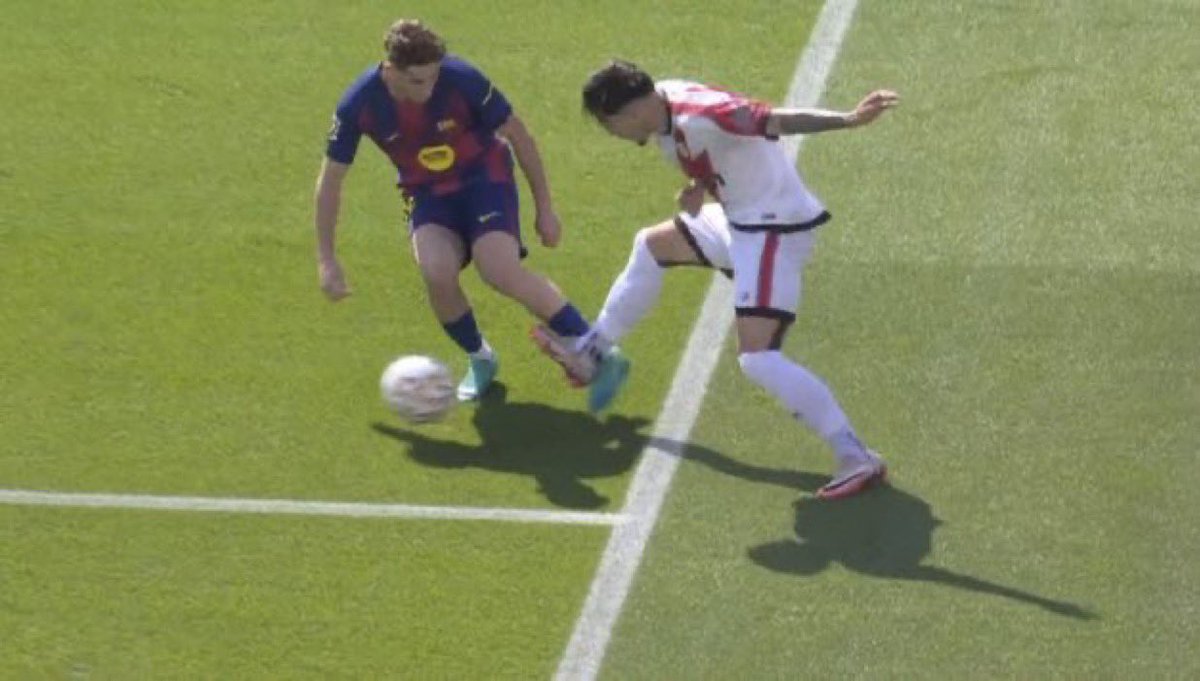 JJPurriM's tweet photo. 🔥👀 ALOE VERA? No creo, no? 🚨 #LaLiga #Negreira #RoboalRayo #FCB https://t.co/h4rWmgKK9m