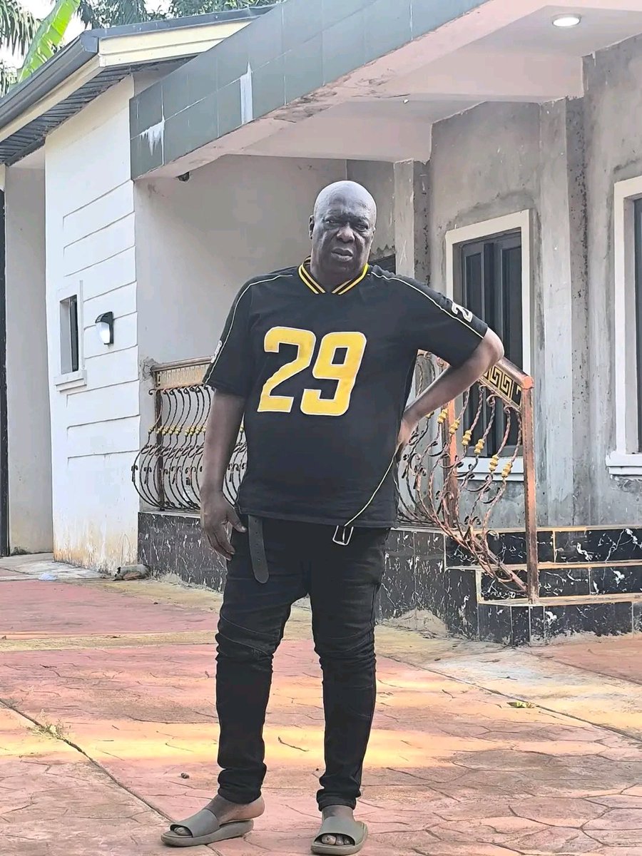 unique A'wears tweet media