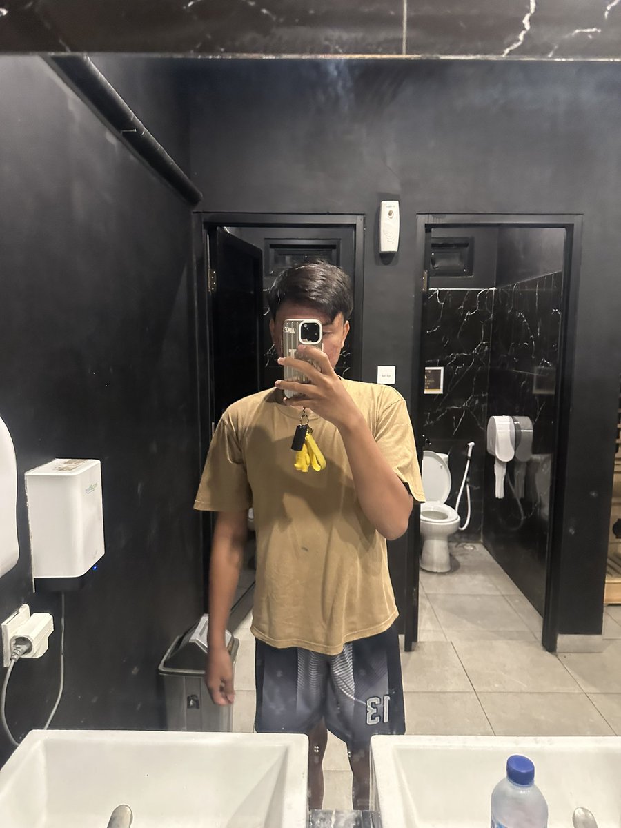 Ka Lolas tweet media