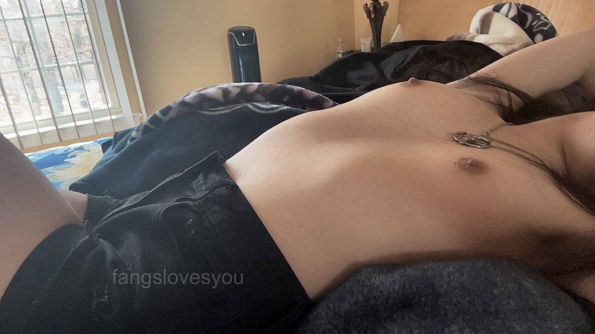 fangs ! ⛧ $3.33 fansly tweet media