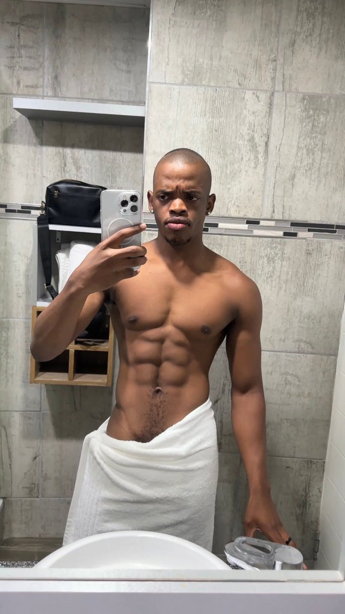 Black door studio International tweet media